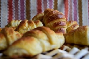 can dogs eat croissant