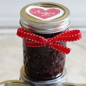 can dogs eat strawberry jam
