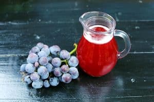 can dogs eat grape juice